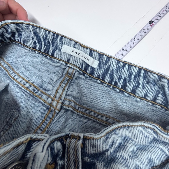 PacSun Ultra High Waist Light Blue Mom Jean Summer Shorts size 25 - Picture 3 of 8